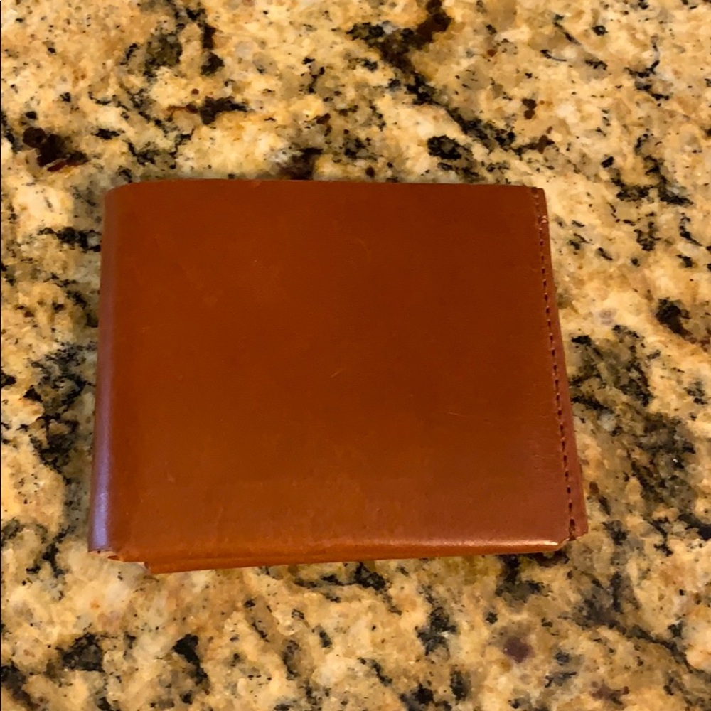 🌟NWOT🌟 Men’s leather wallet